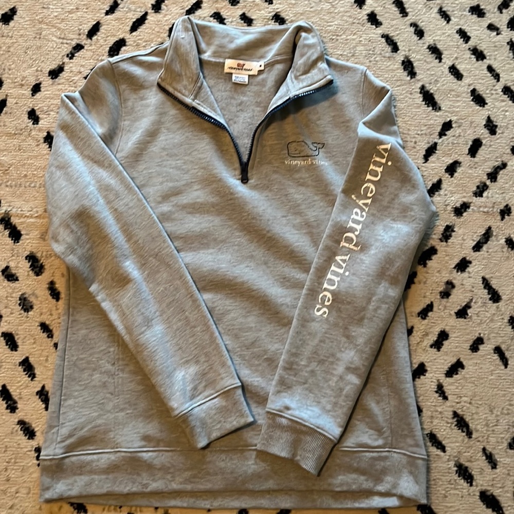 Vineyard Vines medium grey sweater.